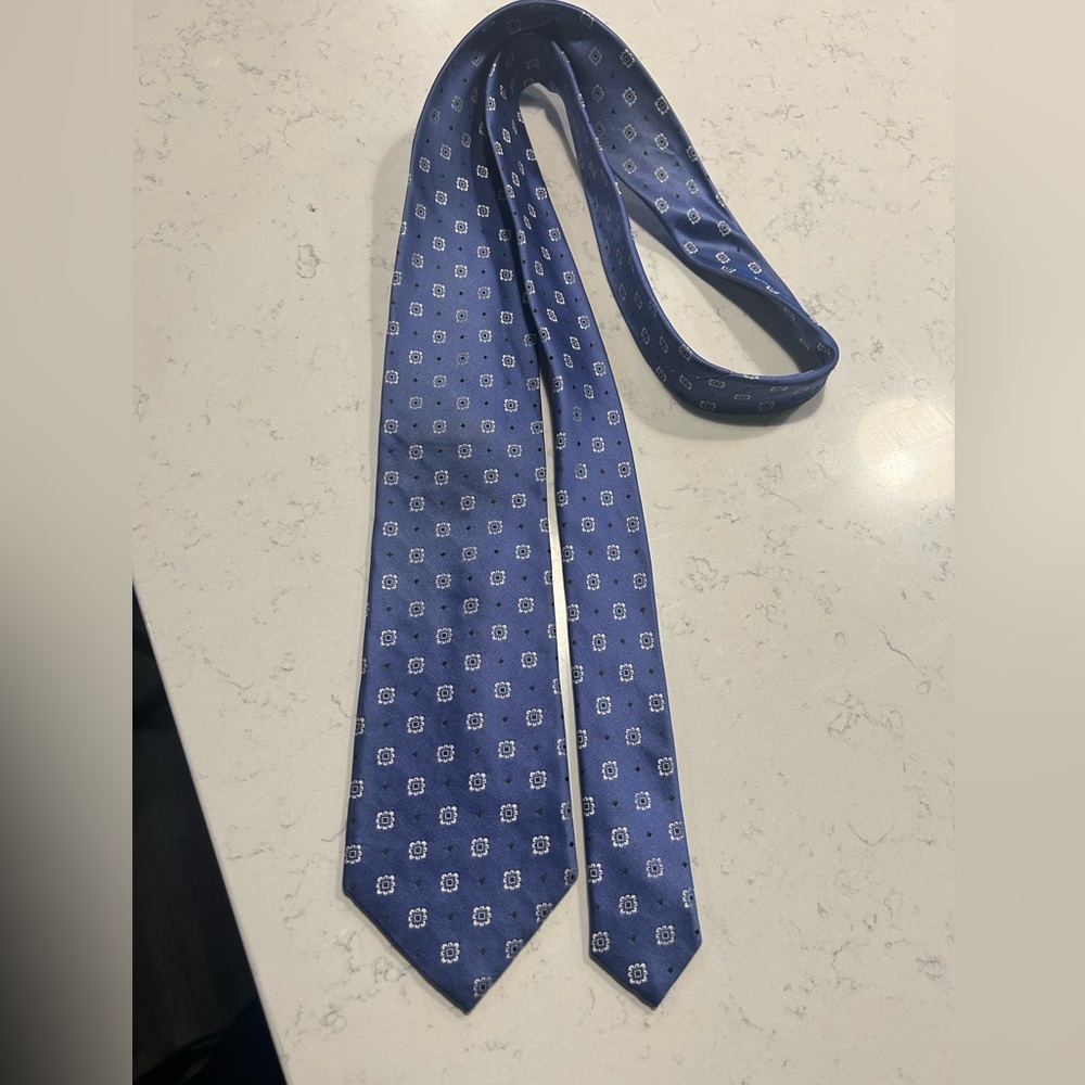 Paul Fredrick tie